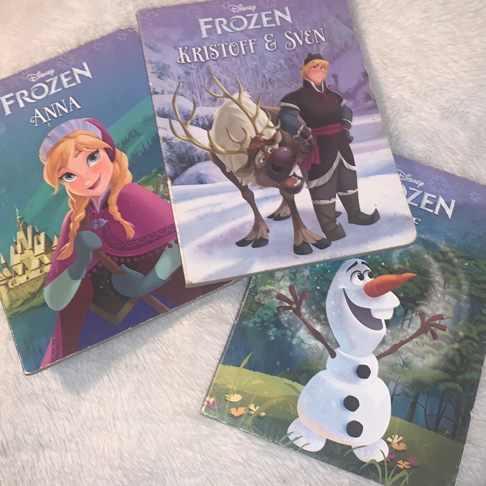 🐸2/$10🐸Frozen board books